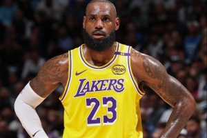 詹姆斯明天将宣布重要决定？美记：他与亚马逊签了份大合同